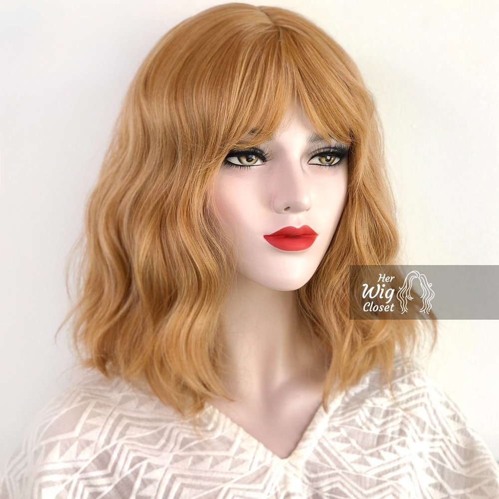 Strawberry Blonde Wavy Wig with Bangs Beth Dutton Cosplay Wig AVERY